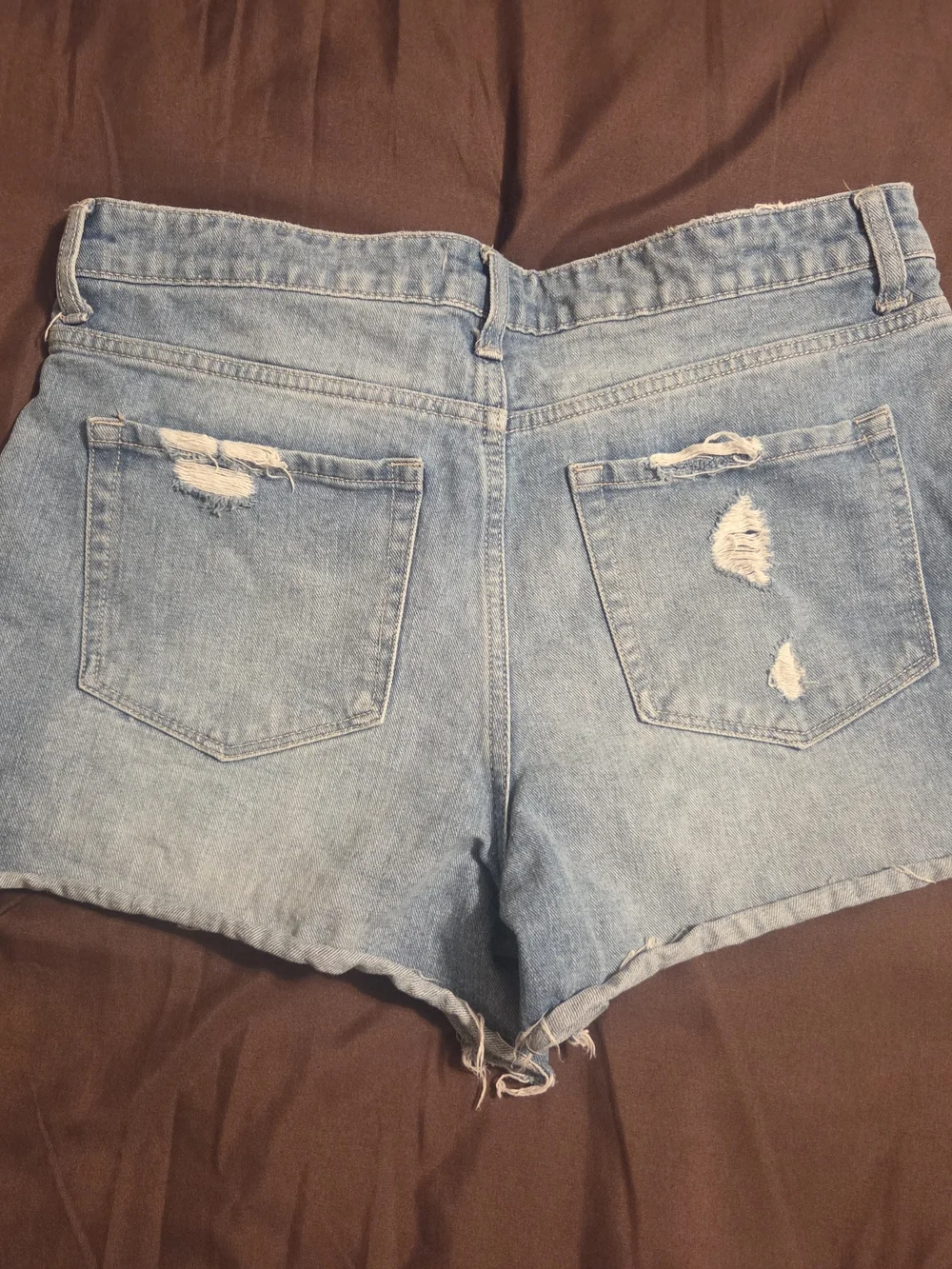 Vervet by Flying Monkey Women's Light Blue Distressed Denim Shorts